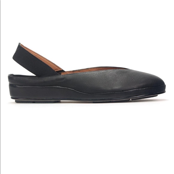 Cyprus Low Sling Back Shoe - Picture 2 of 8